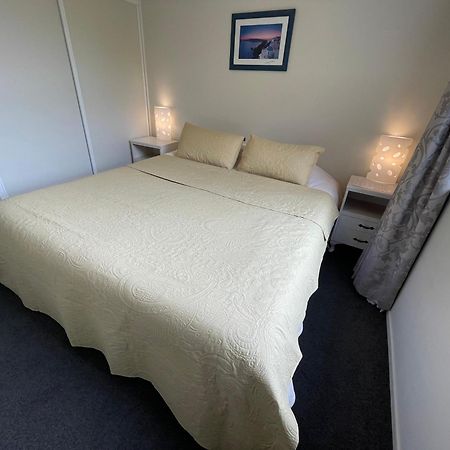 Quiet, New, Sunny Cnzhouse On Upstairs Near Cbd Apartment Christchurch Exterior photo