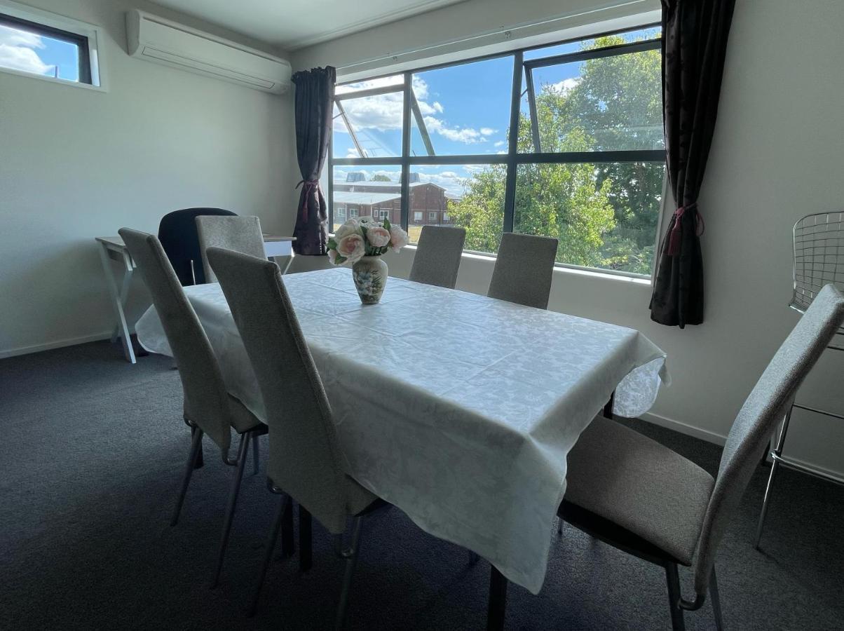 Quiet, New, Sunny Cnzhouse On Upstairs Near Cbd Apartment Christchurch Exterior photo